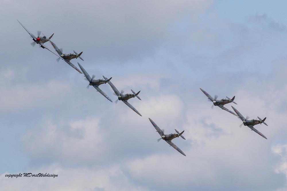 Spitfire tailchase Dux2015 10